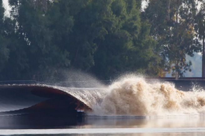 La vague artificielle de Kelly Slater 