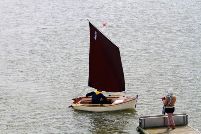Morgat 320 : un petit canot voile aviron facile  mettre en oeuvre